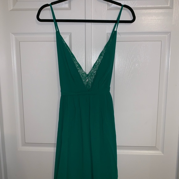 NWT JLUXLABEL Kelly Green Chiffon + Lace Maxi Dres - Picture 7 of 15